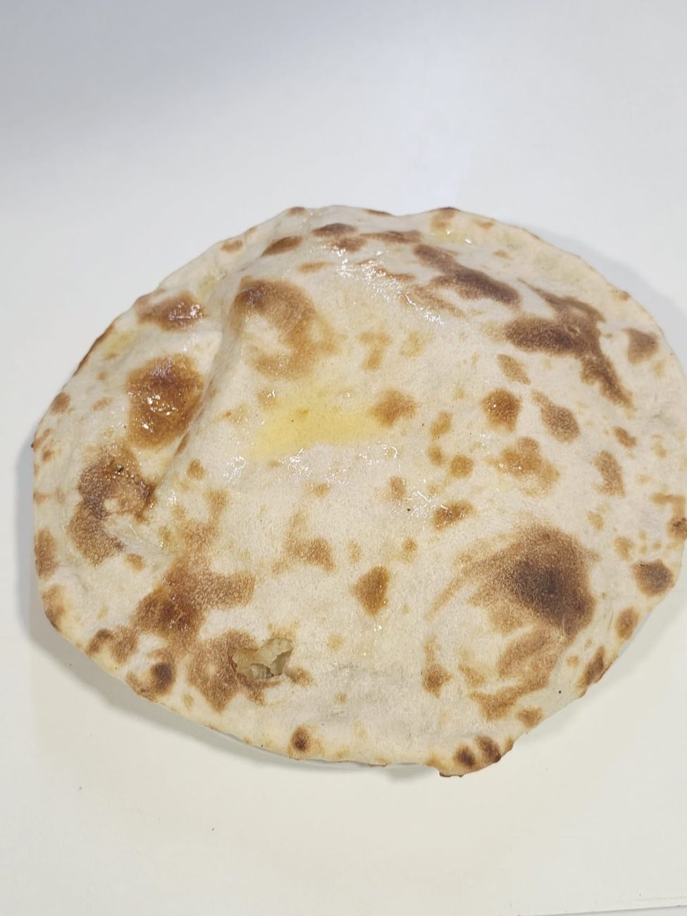 Nan fromage maison cuit au four tandoor — Namaste India, Nîmes